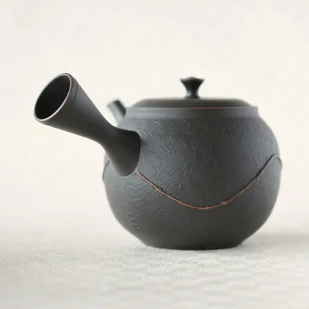 Kuro Yōhen Nami Shumon Tea Set