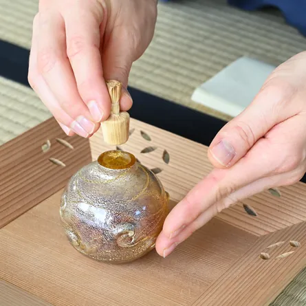 Glass Furidashi Marugata Ginsai Kaimon