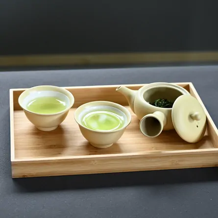 Takasuke Ivory Tea Set