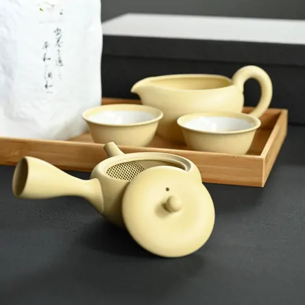 Takasuke Ivory Tea Set