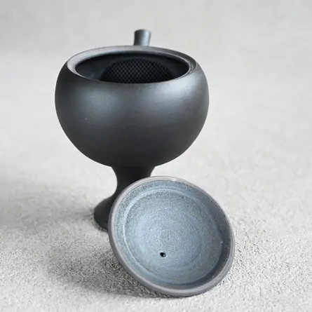 Tokuta Takatsuki Kokudei Hōhin