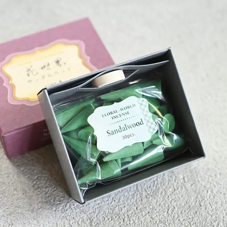 Floral World - Sandalwood