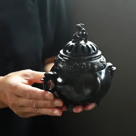 Hōjū Shishifuta Kōrō