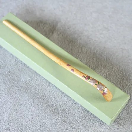 Shirotake Chashaku Sakura
