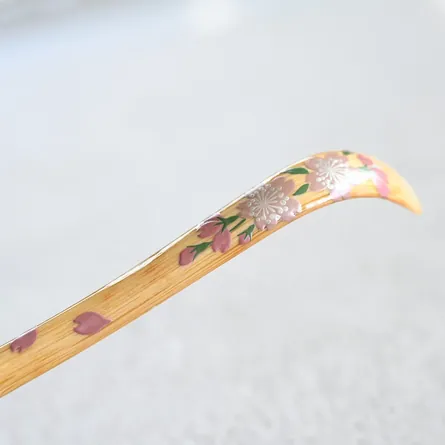 Shirotake Chashaku Sakura