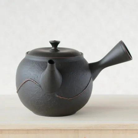Kuro Yōhen Nami Shumon Kyusu