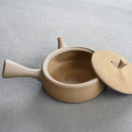 Gyokkō Yakishime Hiragata Biri Kyusu