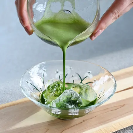 Glass Hira Chawan Sagigusa