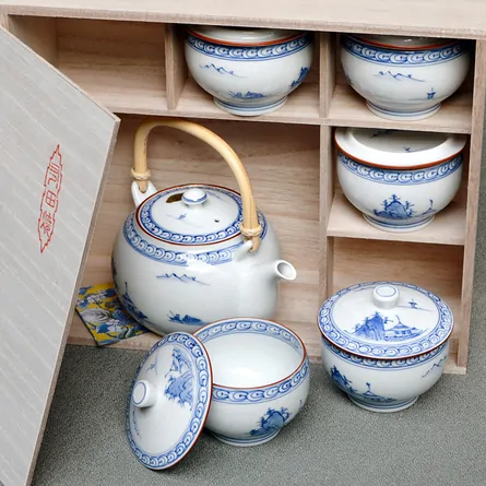 Kyoesansui Tea Set
