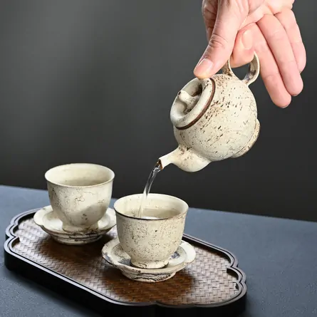 Sabi Hakudei Kajitsu Ushirode Kyusu