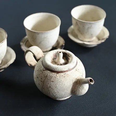 Sabi Hakudei Kajitsu Ushirode Kyusu