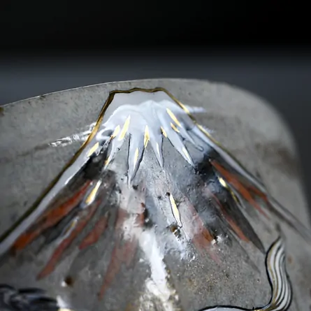 Chawan Haiyū Kakewake Hakuba ni Fujisane