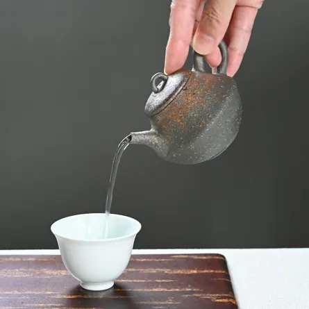 Rihi Mogake Chachō 