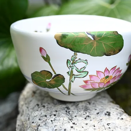 Chawan Haiyū Suiren ni Kaeru