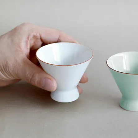Hakuji Sorigata Yunomi Small