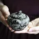 Shun'en Black Marugata Inlay Sakurabori Ushirode Kyusu